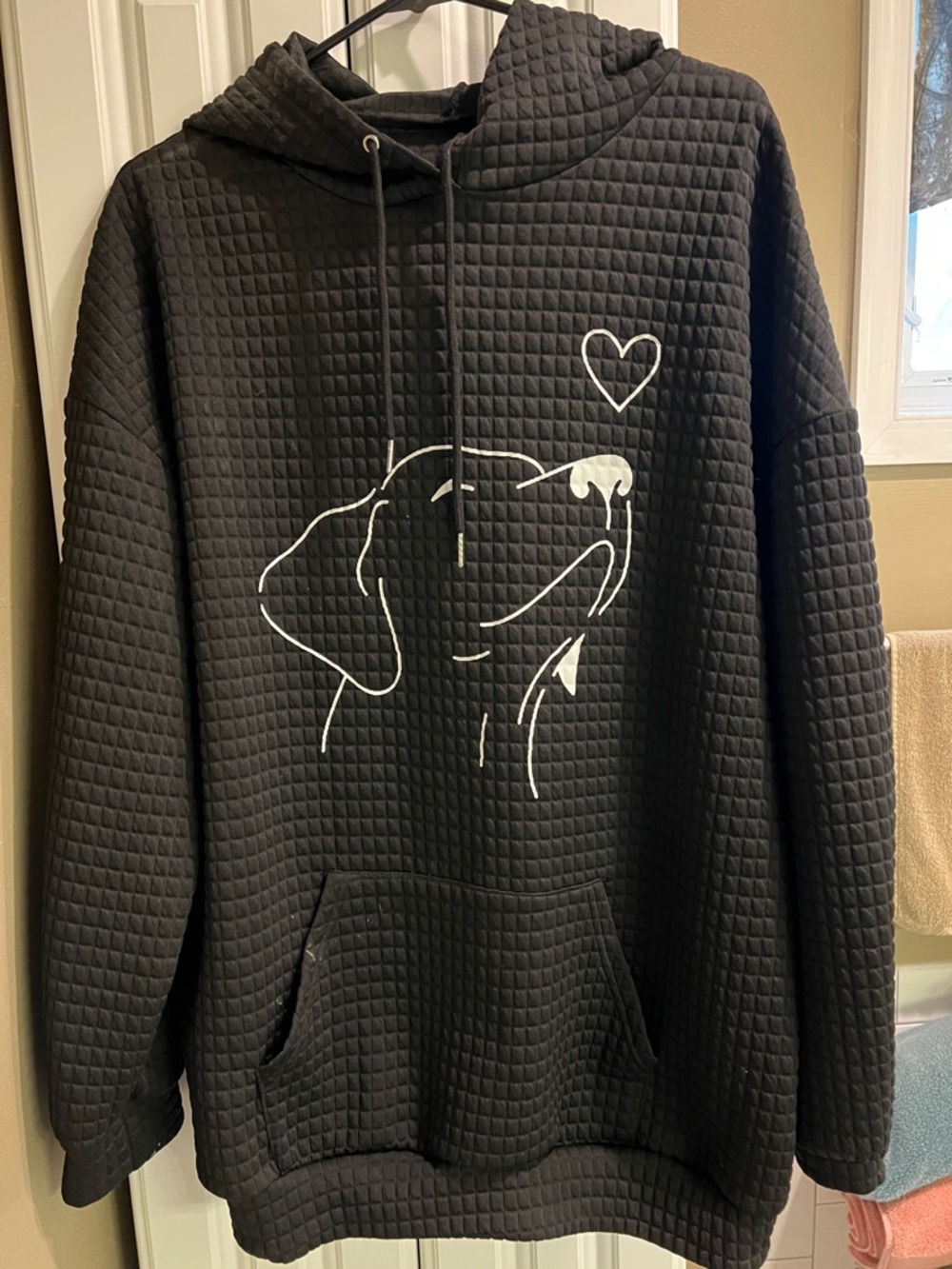 Black Quilted Dog Hoodie with Heart Graphic - Unbranded
